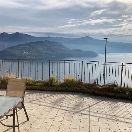 Appartamento Grande Terrazza Vista Lago Parzanica ภายนอก รูปภาพ