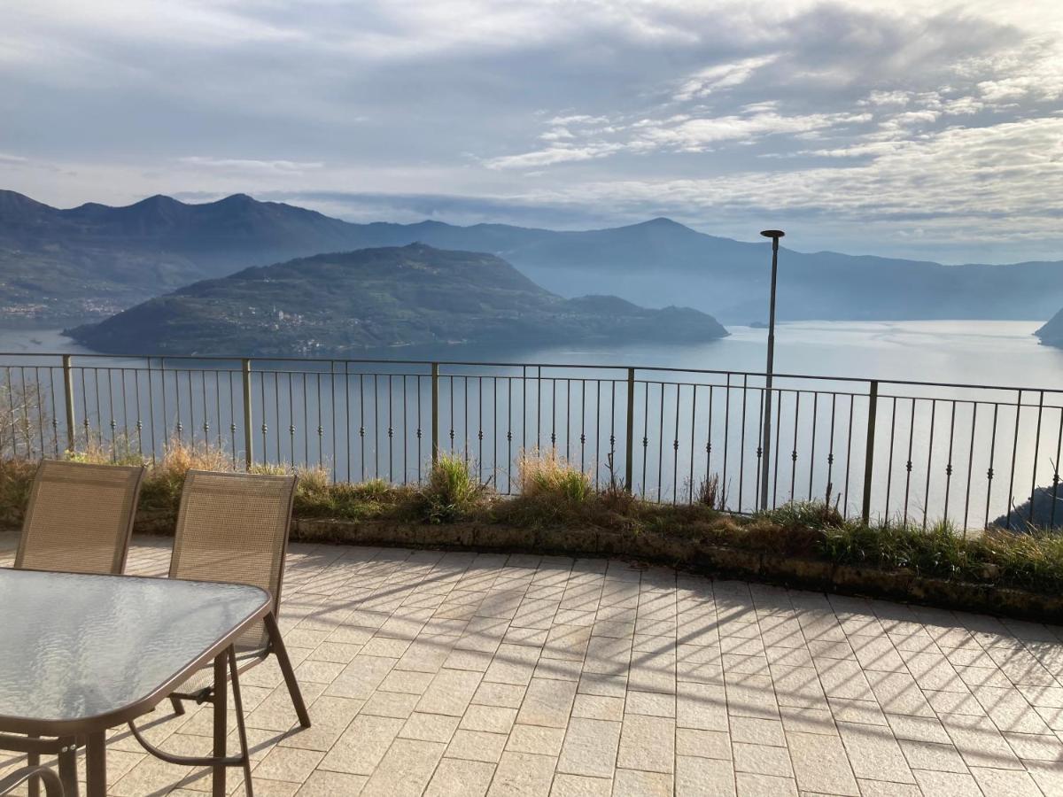 Appartamento Grande Terrazza Vista Lago Parzanica ภายนอก รูปภาพ